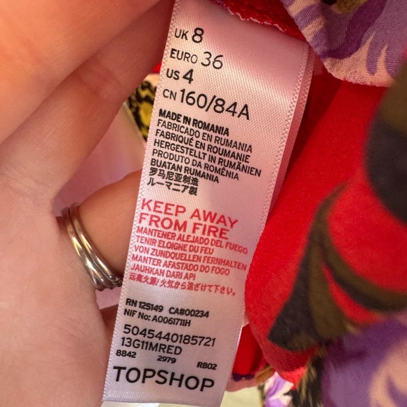 TopShop Cherry Red Floral Hawaiian Tied Wrap Cropped Blouse Womens 4 Beach - Picture 6 of 7